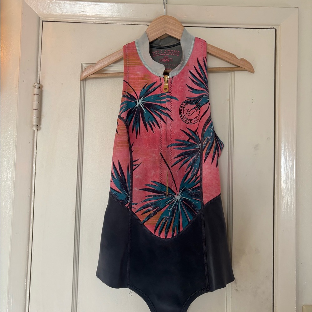 Billabong Surf Capsule Sleeveless Wetsuit Size 6